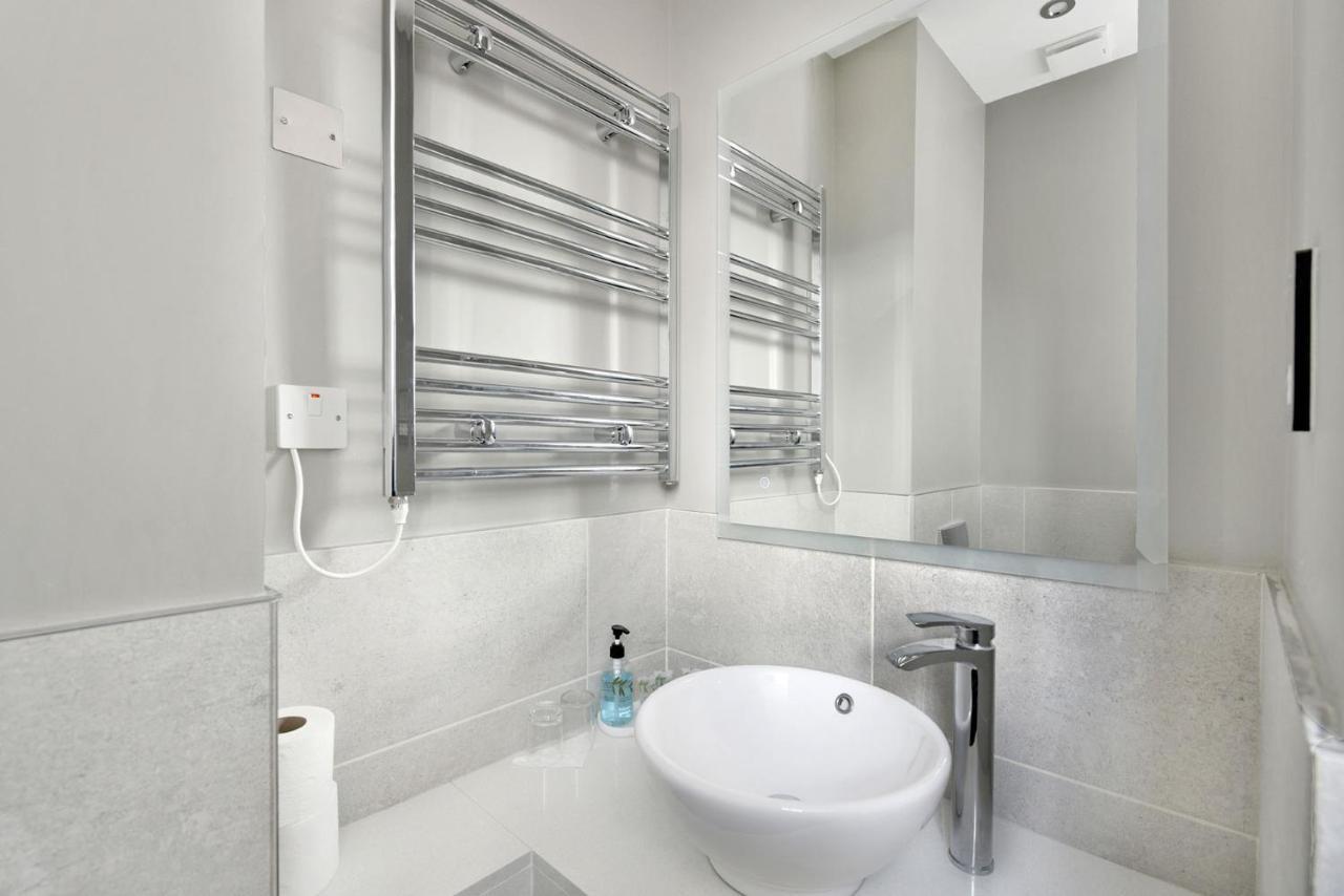 Radisson Blu Hotel, Perth Ngoại thất bức ảnh